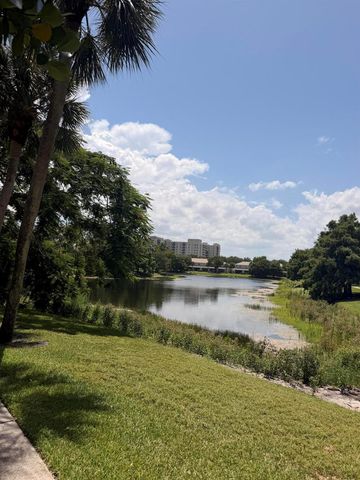 5145 Palmbrooke Circle, West Palm Beach, FL 33417