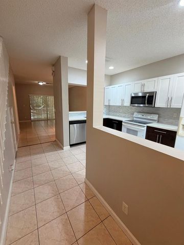 5145 Palmbrooke Circle, West Palm Beach, FL 33417
