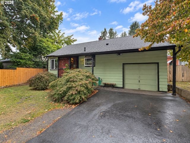 19145 ADDIE St, Gladstone, OR 97027