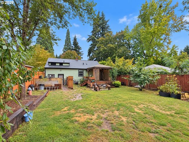 19145 ADDIE St, Gladstone, OR 97027
