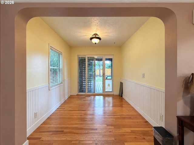 19145 ADDIE St, Gladstone, OR 97027