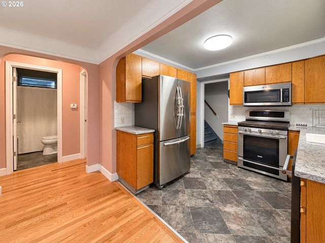 19145 ADDIE St, Gladstone, OR 97027