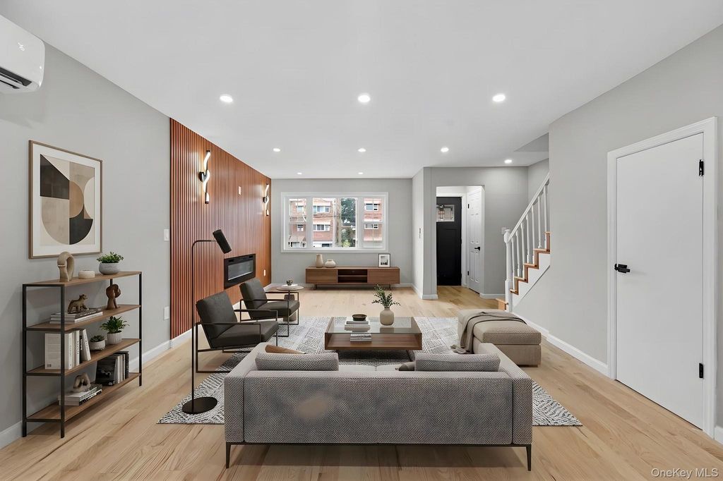 4067 Baychester Avenue, Bronx, NY 10466