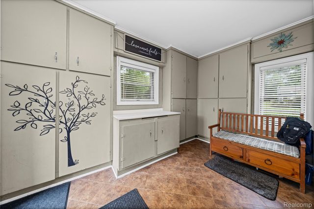 149 N Haven Street, Novi, MI 48377