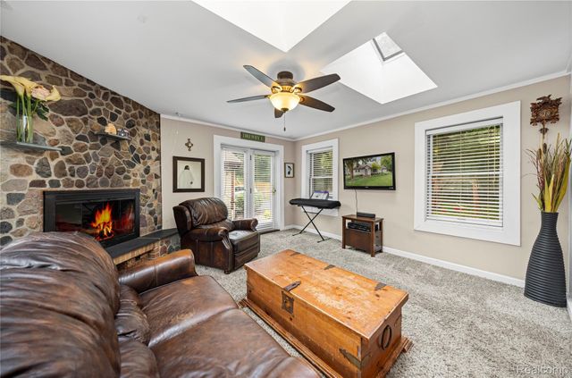 149 N Haven Street, Novi, MI 48377