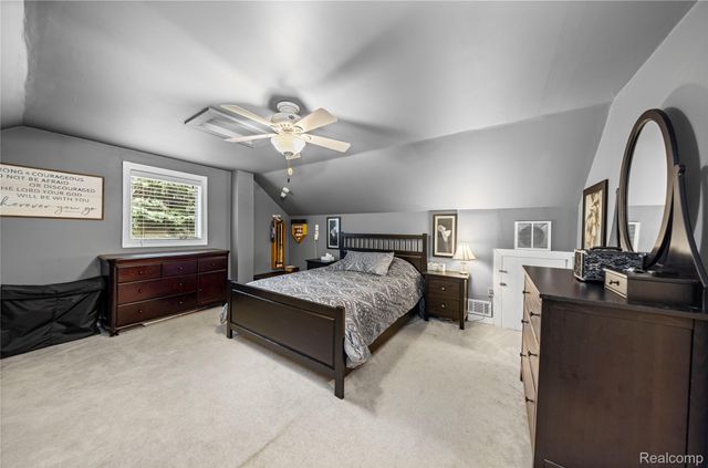 149 N Haven Street, Novi, MI 48377