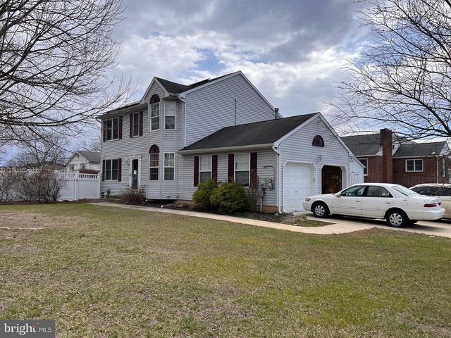 2 KATHERINE COURT, Blackwood, NJ 08012