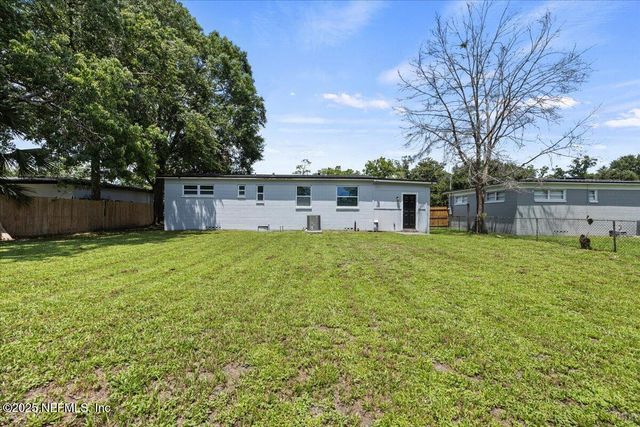 6584 LARNE Avenue, Jacksonville, FL 32244