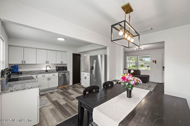 6584 LARNE Avenue, Jacksonville, FL 32244