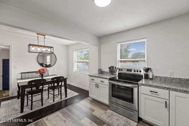 6584 LARNE Avenue, Jacksonville, FL 32244