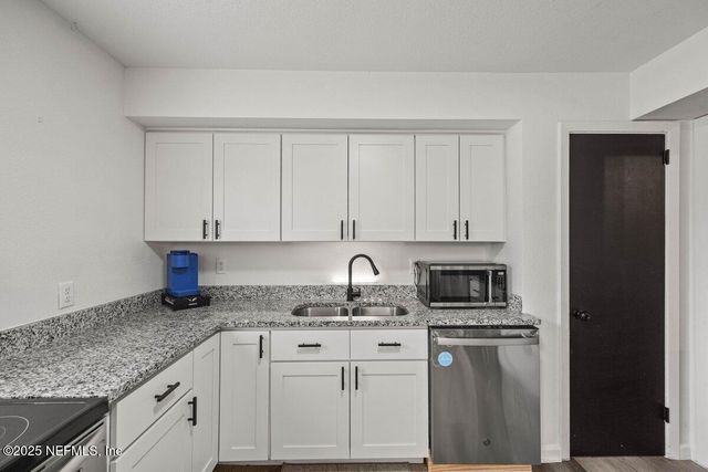 6584 LARNE Avenue, Jacksonville, FL 32244