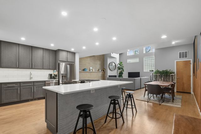 1705 N CLYBOURN Avenue G, Chicago, IL 60614