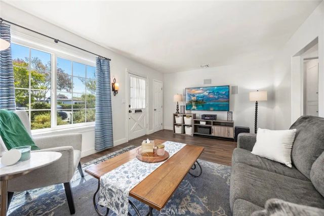 774 N Victoria Drive, Orange, CA 92867