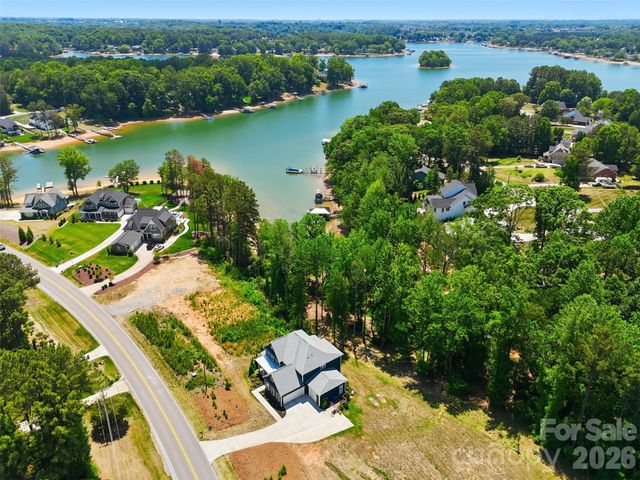 931 Cornelius Road, Mooresville, NC 28117