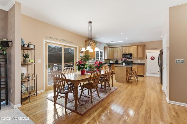 433 Meadowood Road, Jackson, NJ 08527