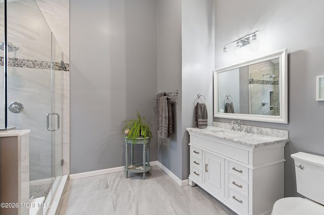 433 Meadowood Road, Jackson, NJ 08527