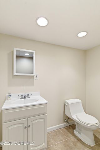 433 Meadowood Road, Jackson, NJ 08527