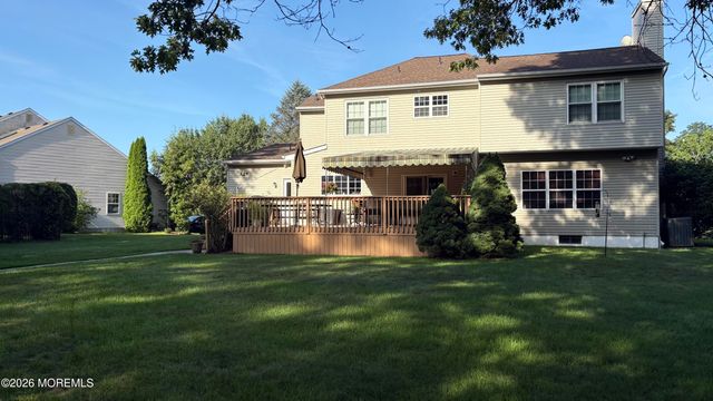 433 Meadowood Road, Jackson, NJ 08527