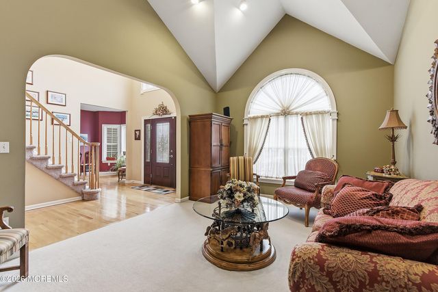 433 Meadowood Road, Jackson, NJ 08527