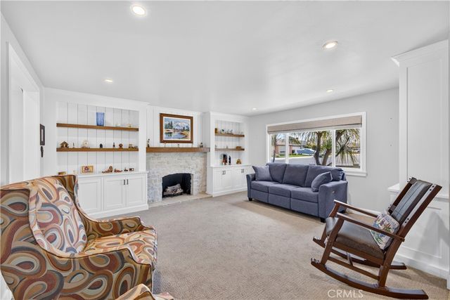 21281 Seaforth Lane, Huntington Beach, CA 92646