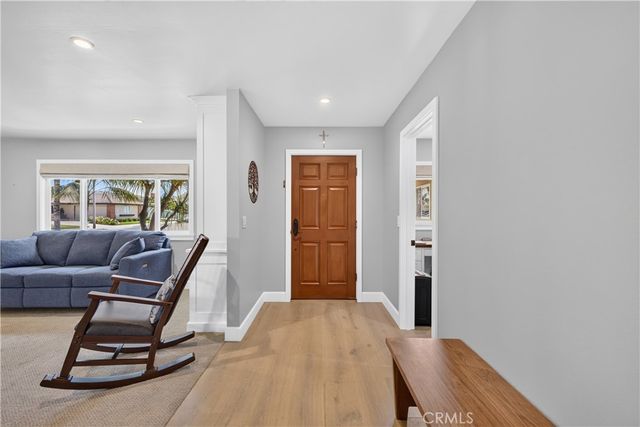 21281 Seaforth Lane, Huntington Beach, CA 92646