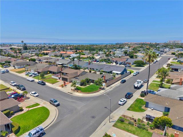 21281 Seaforth Lane, Huntington Beach, CA 92646