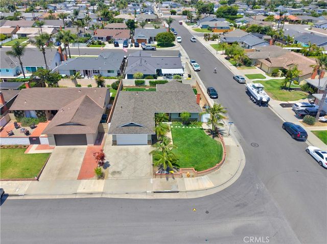 21281 Seaforth Lane, Huntington Beach, CA 92646