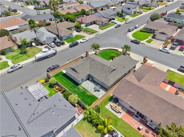 21281 Seaforth Lane, Huntington Beach, CA 92646