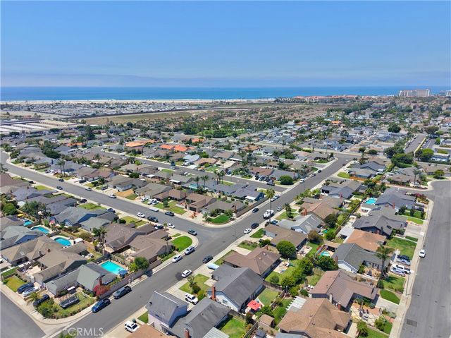 21281 Seaforth Lane, Huntington Beach, CA 92646