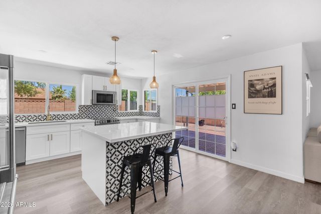 1106 E FREMONT Drive, Tempe, AZ 85282