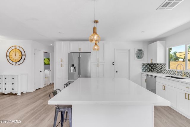 1106 E FREMONT Drive, Tempe, AZ 85282