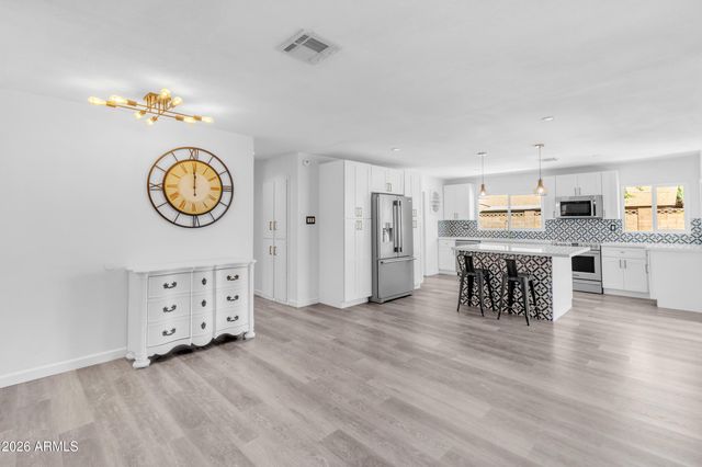 1106 E FREMONT Drive, Tempe, AZ 85282