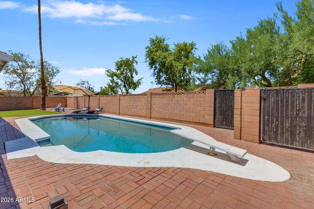 1106 E FREMONT Drive, Tempe, AZ 85282