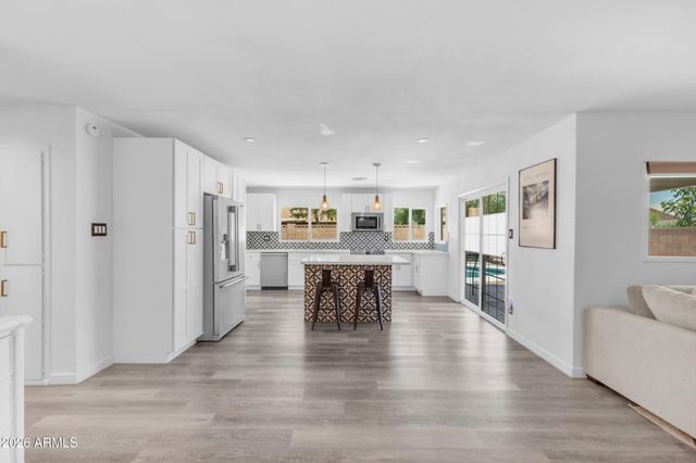 1106 E FREMONT Drive, Tempe, AZ 85282