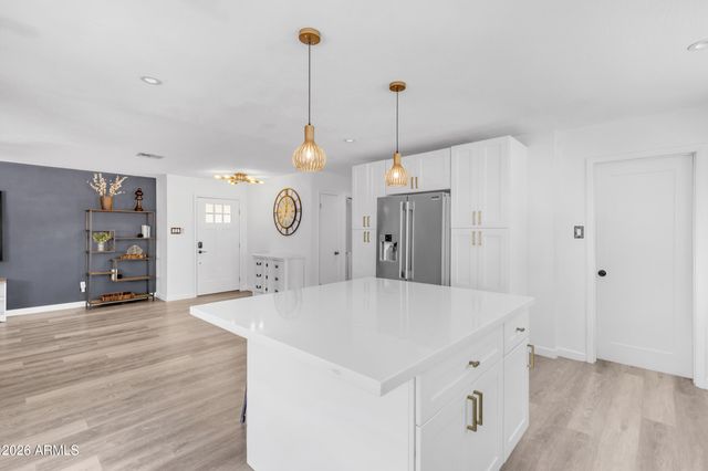 1106 E FREMONT Drive, Tempe, AZ 85282