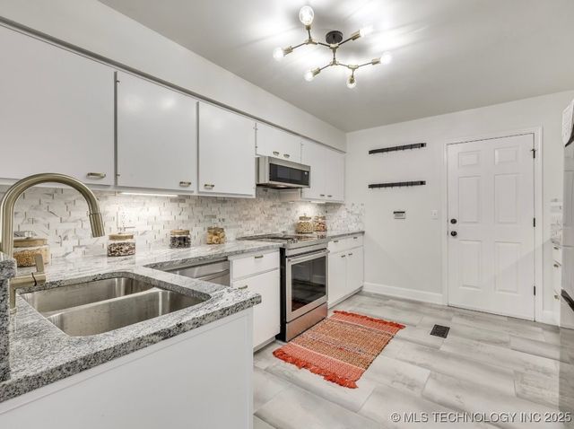 4822 S Quaker Avenue, Tulsa, OK 74105