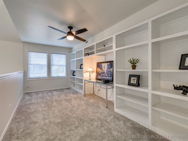 4822 S Quaker Avenue, Tulsa, OK 74105