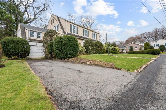 1 Edna Place, New Rochelle, NY 10804