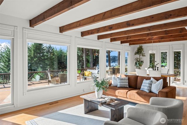 6684 Cromwell Beach Drive NW, Gig Harbor, WA 98335