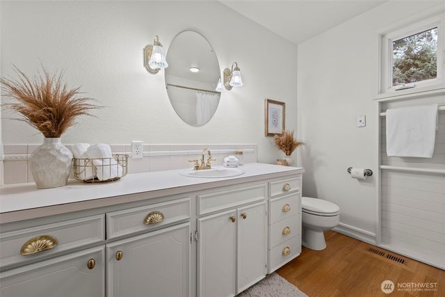 6684 Cromwell Beach Drive NW, Gig Harbor, WA 98335