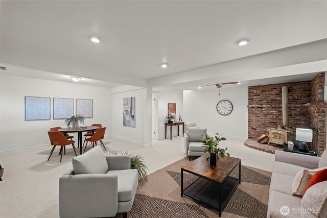 6684 Cromwell Beach Drive NW, Gig Harbor, WA 98335