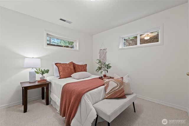 6684 Cromwell Beach Drive NW, Gig Harbor, WA 98335