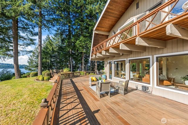 6684 Cromwell Beach Drive NW, Gig Harbor, WA 98335