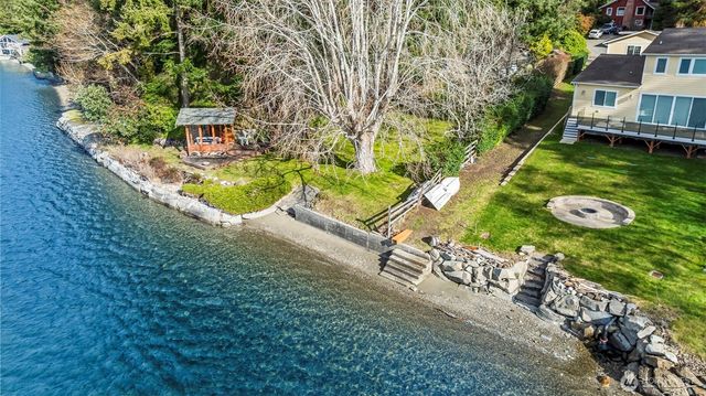 6684 Cromwell Beach Drive NW, Gig Harbor, WA 98335