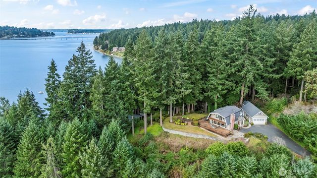 6684 Cromwell Beach Drive NW, Gig Harbor, WA 98335