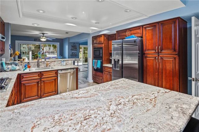 22849 Ridge Route Lane, Lake Forest, CA 92630