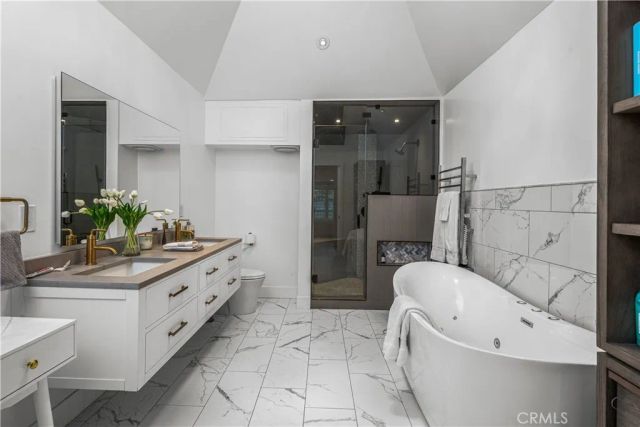 22849 Ridge Route Lane, Lake Forest, CA 92630