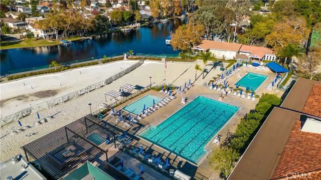 22849 Ridge Route Lane, Lake Forest, CA 92630