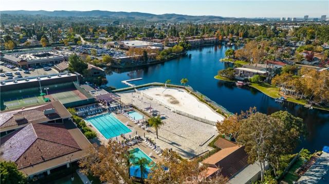 22849 Ridge Route Lane, Lake Forest, CA 92630