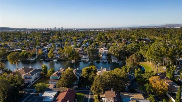 22849 Ridge Route Lane, Lake Forest, CA 92630